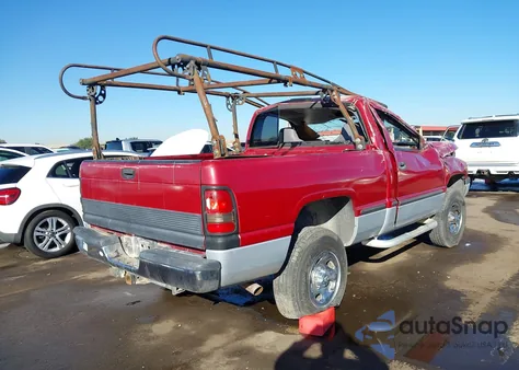 1998 Dodge Ram 1500 St из США, поврежденный, VIN 1B7HF16Y5WS545189